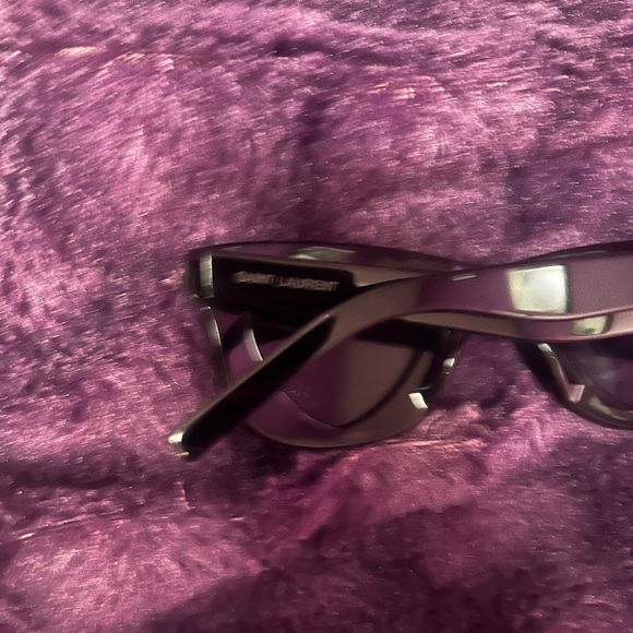 YSL HEART WAYFARER SUNGLASSES - Picture 10 of 12